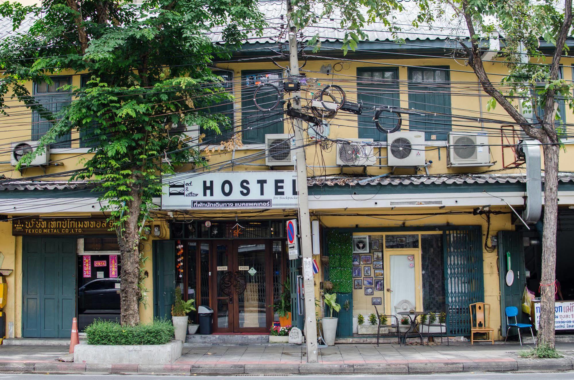 Bed And Butler Hostel Бангкок Экстерьер фото